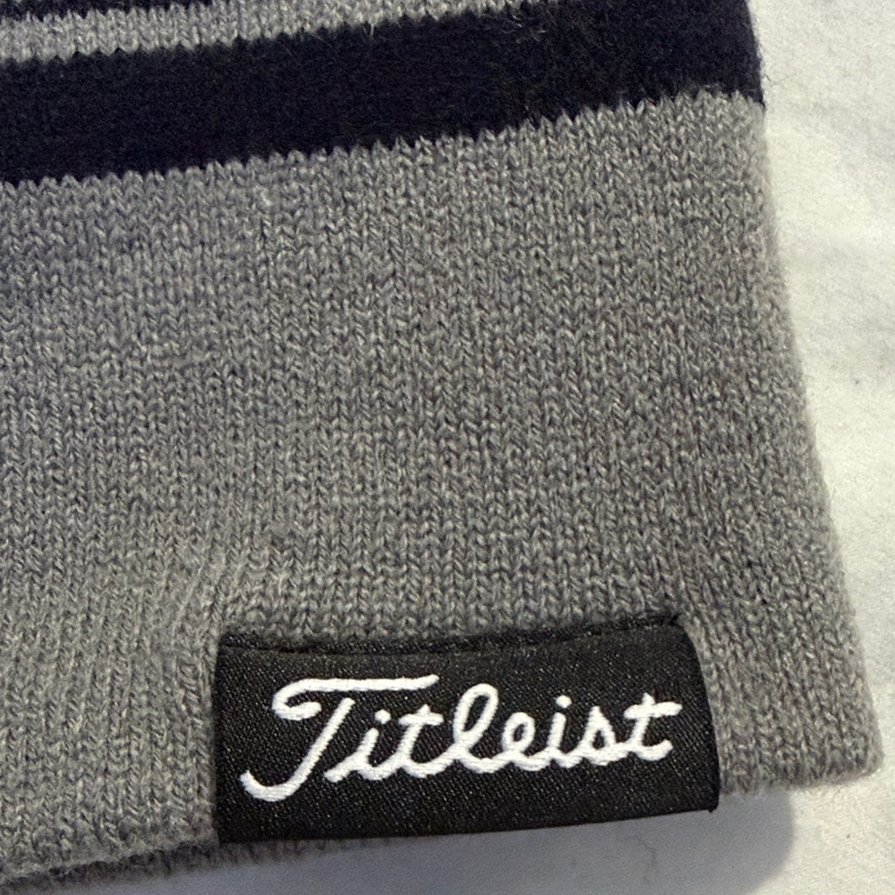 Titleist Performance Knit Gray and Black Beanie - Picture 3 of 4